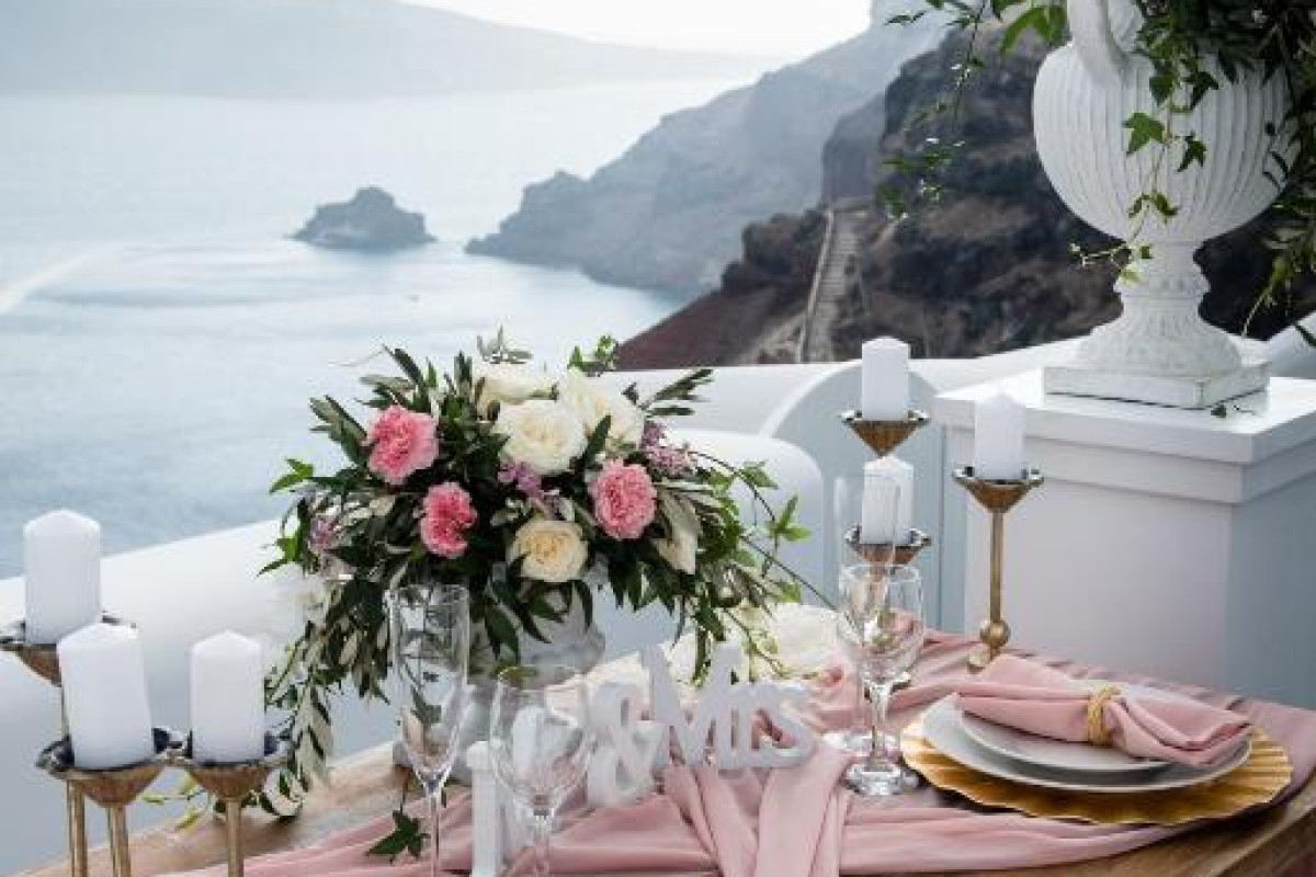 La Perla Villas & Suites
