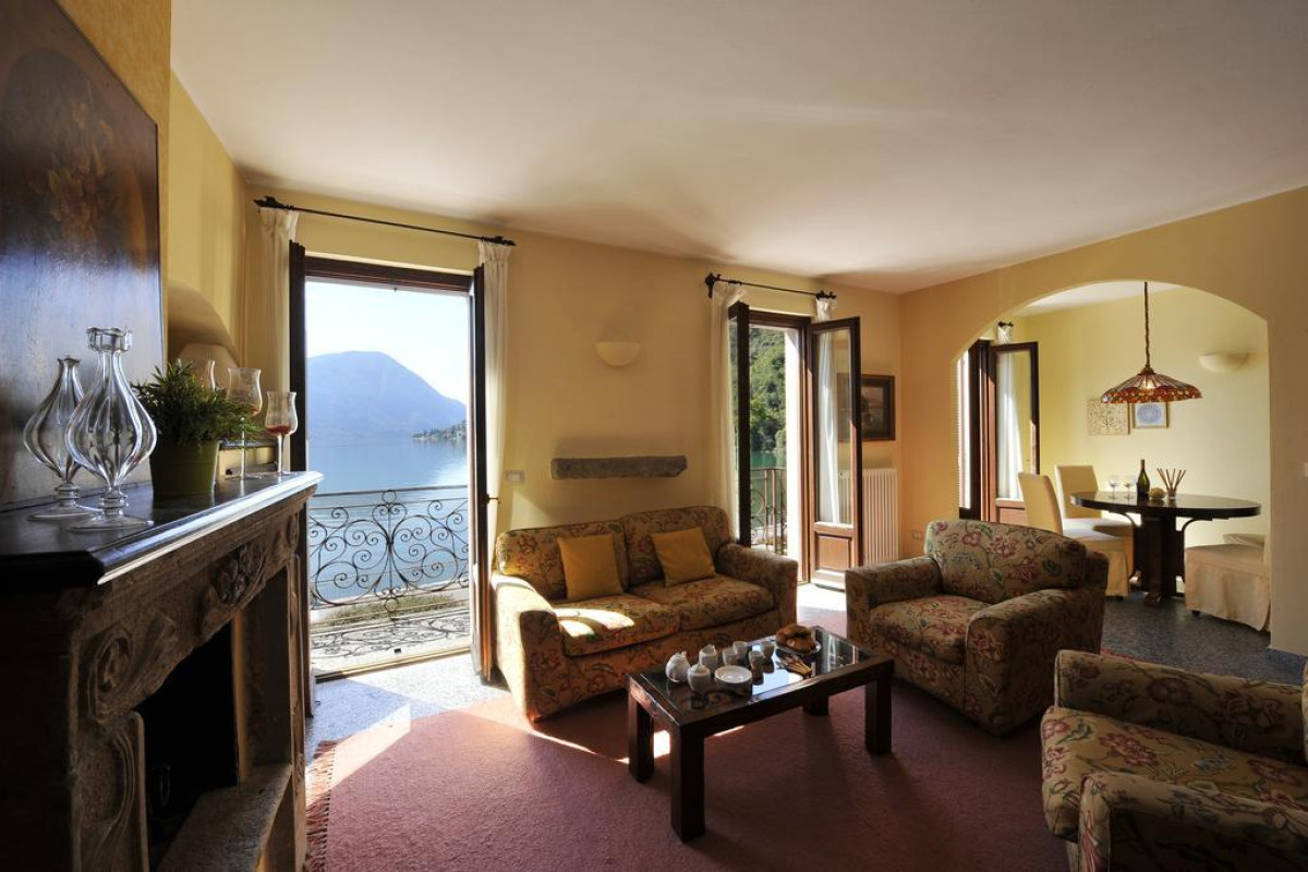 La Piazza Porlezza