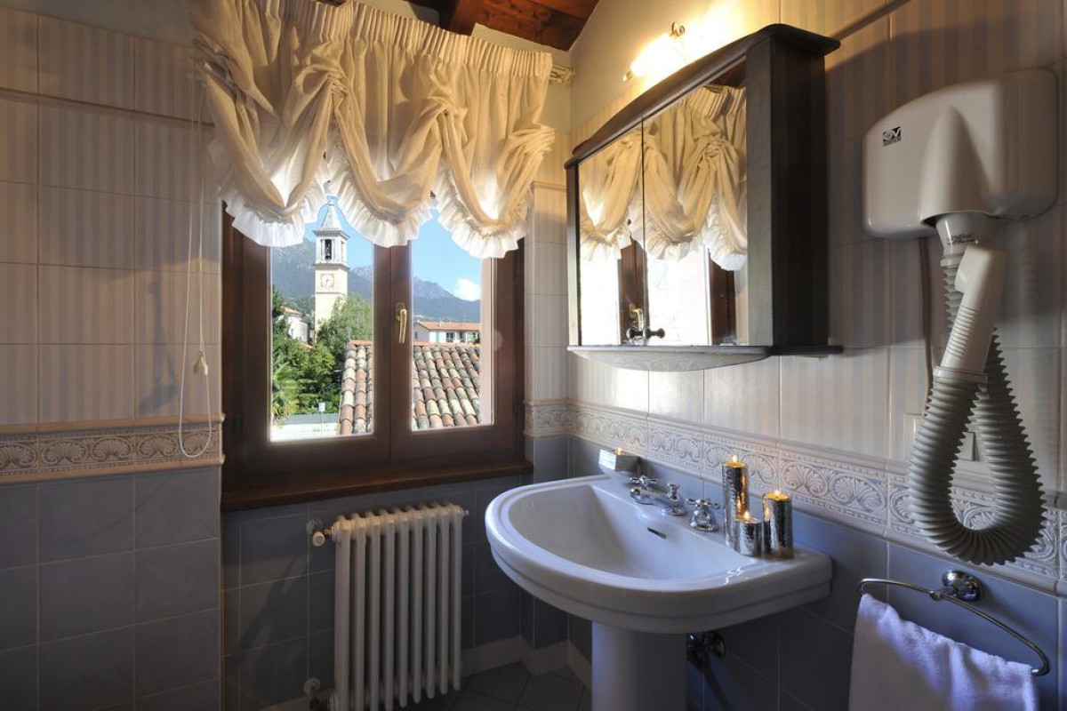 La Piazza Porlezza