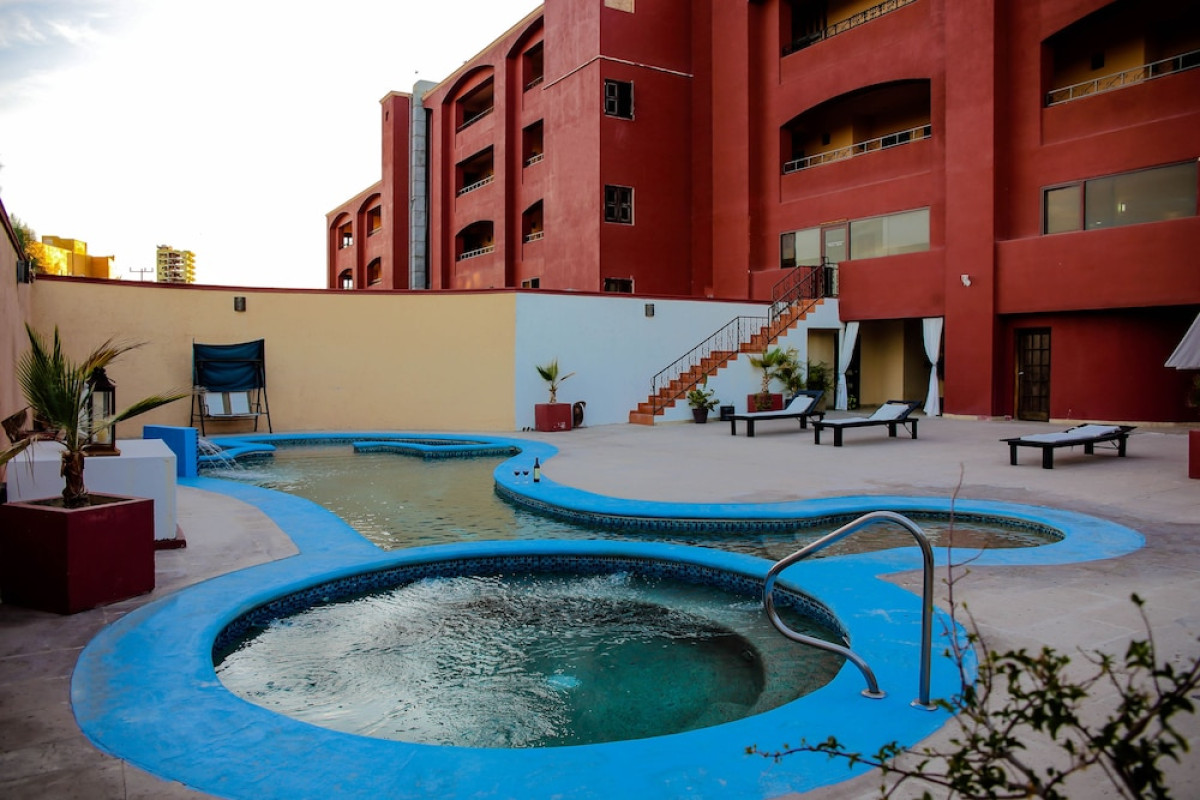 LA POSADA AND BEACH CLUB