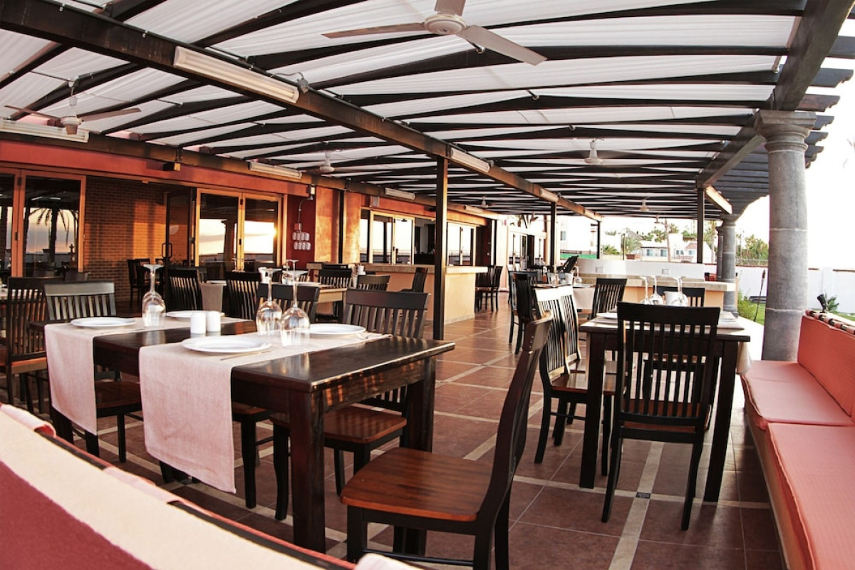 LA POSADA AND BEACH CLUB