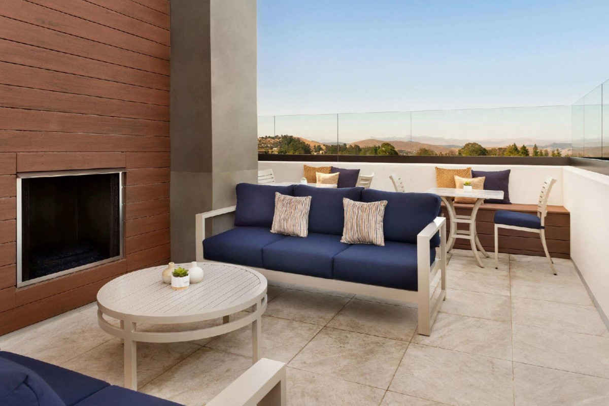 La Quinta Inn & Suites By Wyndham San Luis Obispo Downtown