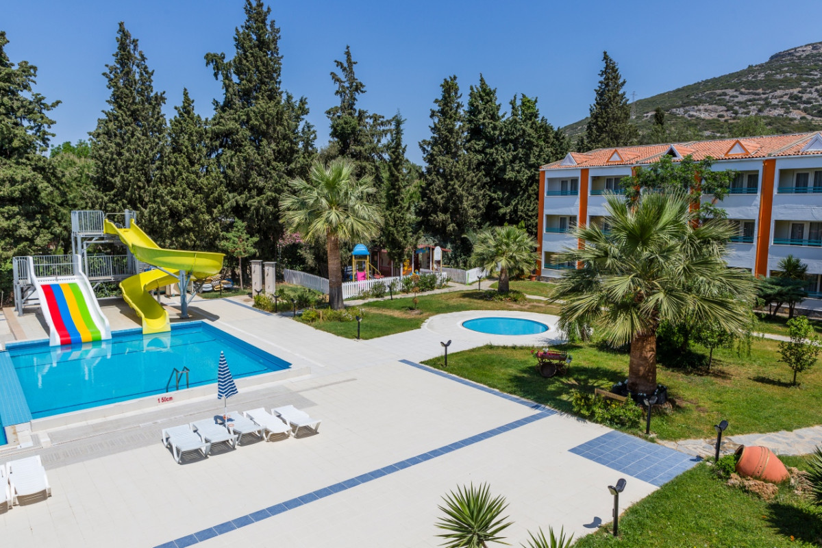 LA SANTA MARIA HOTEL
