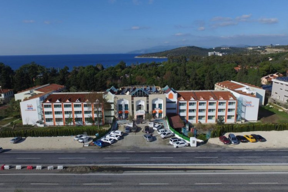 LA SANTA MARIA HOTEL