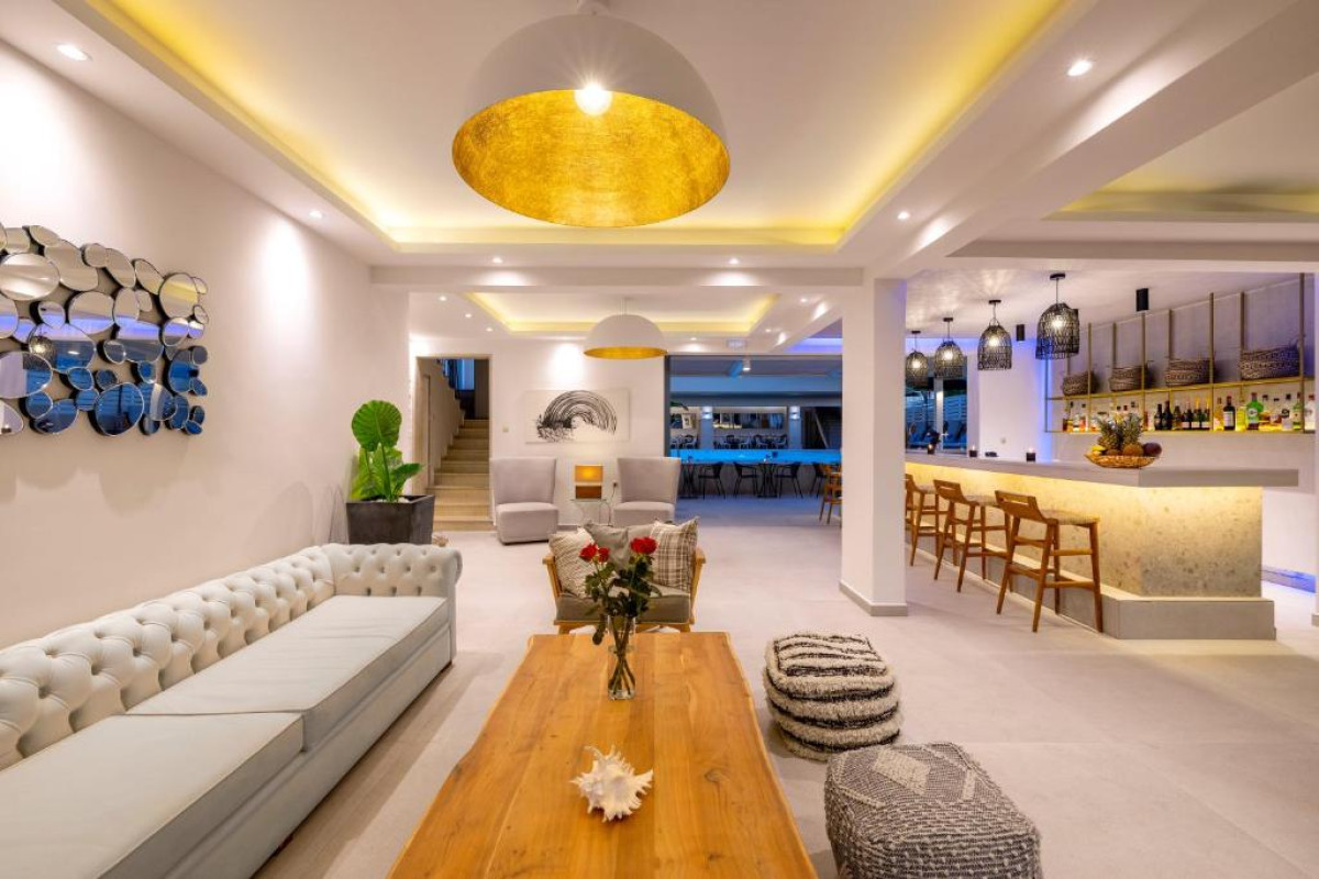 La Stella Apartments & Suites