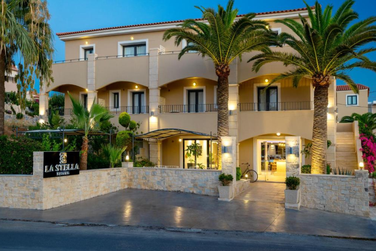 La Stella Apartments & Suites