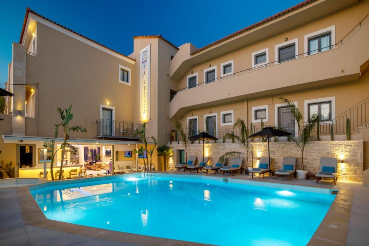La Stella Apartments & Suites