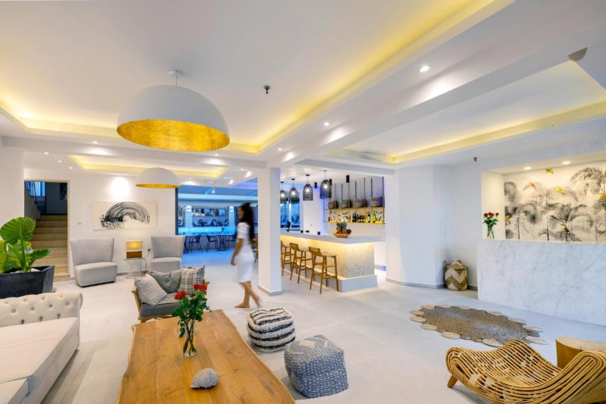 La Stella Apartments & Suites