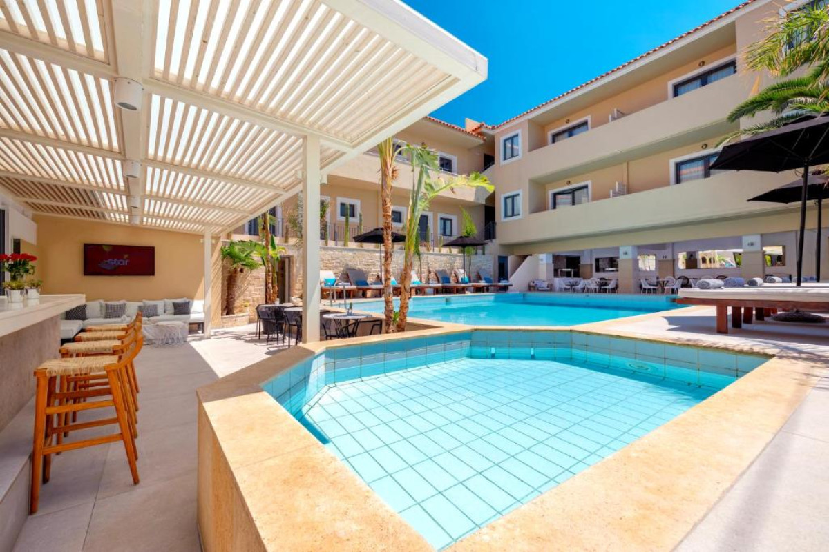 La Stella Apartments & Suites