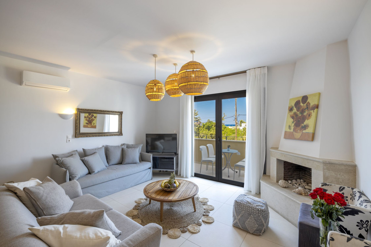 LA STELLA SUITES