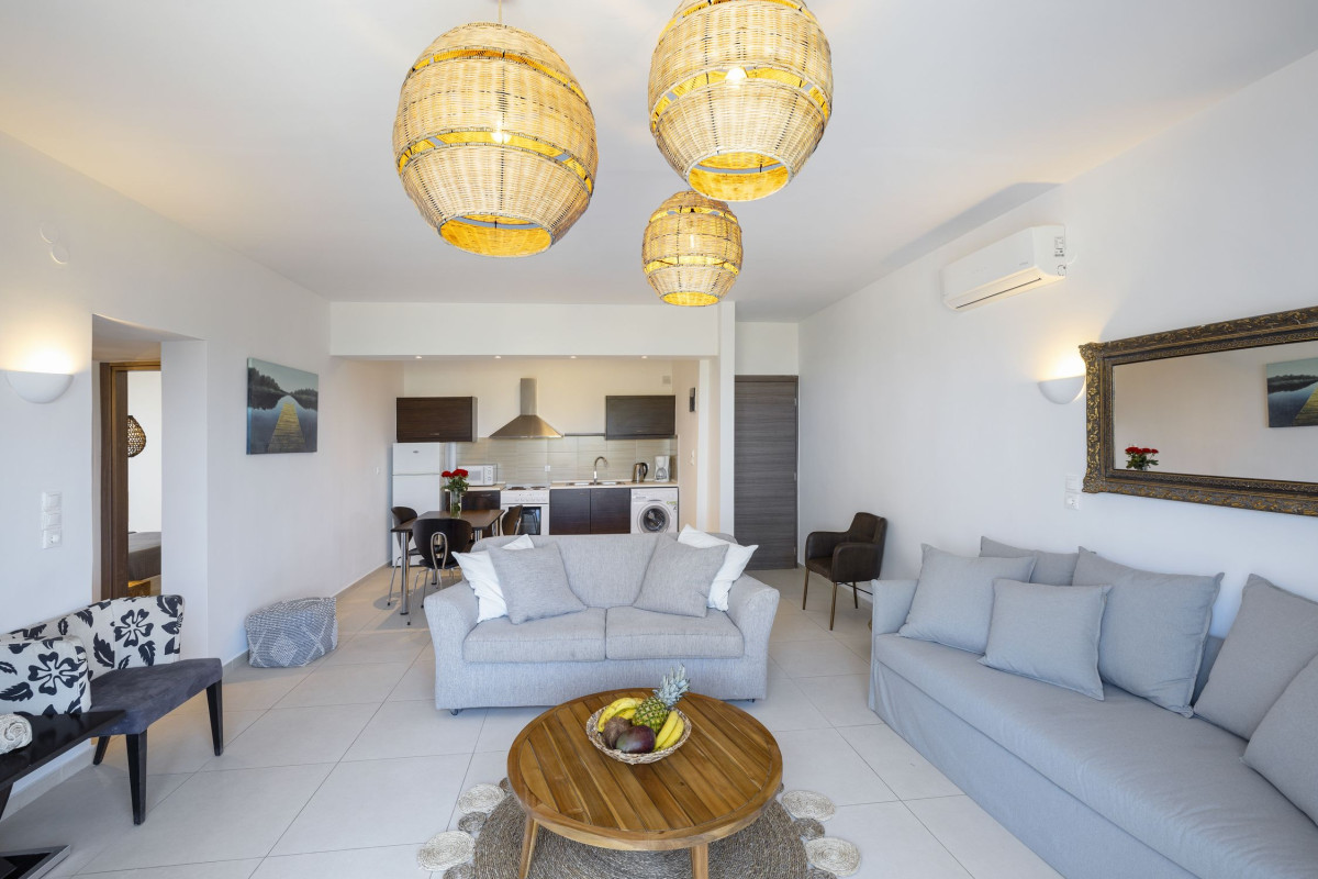 LA STELLA SUITES