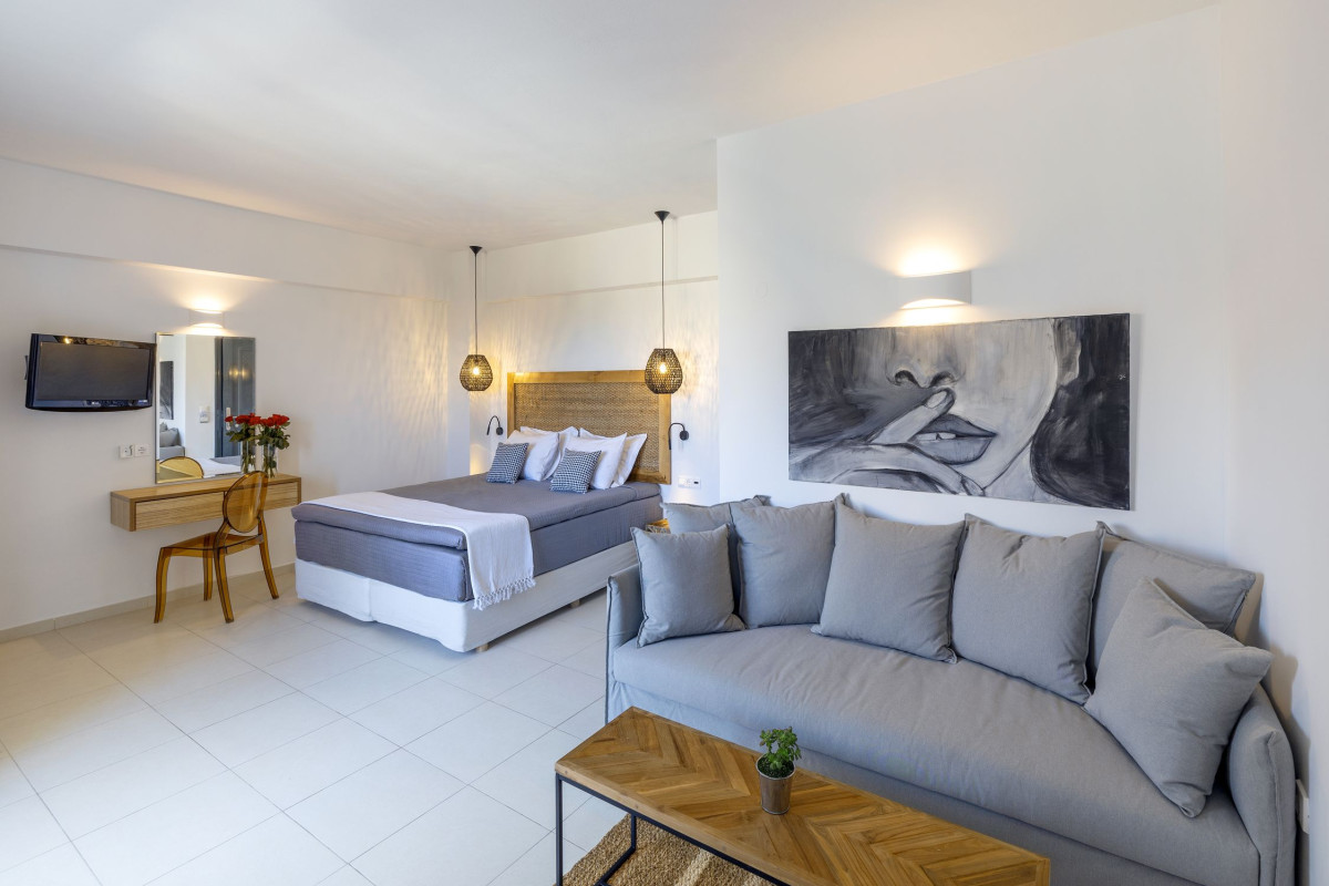 LA STELLA SUITES