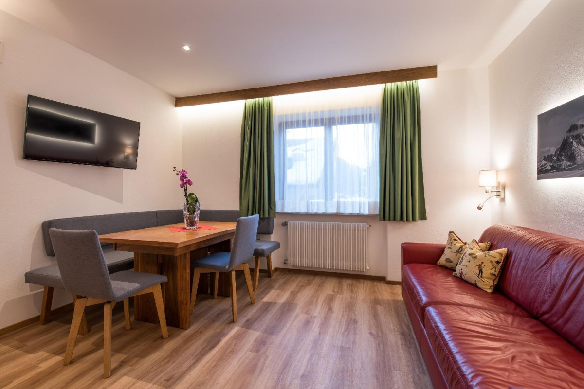 La Tambra B&B Residence - Central With Restaurant
