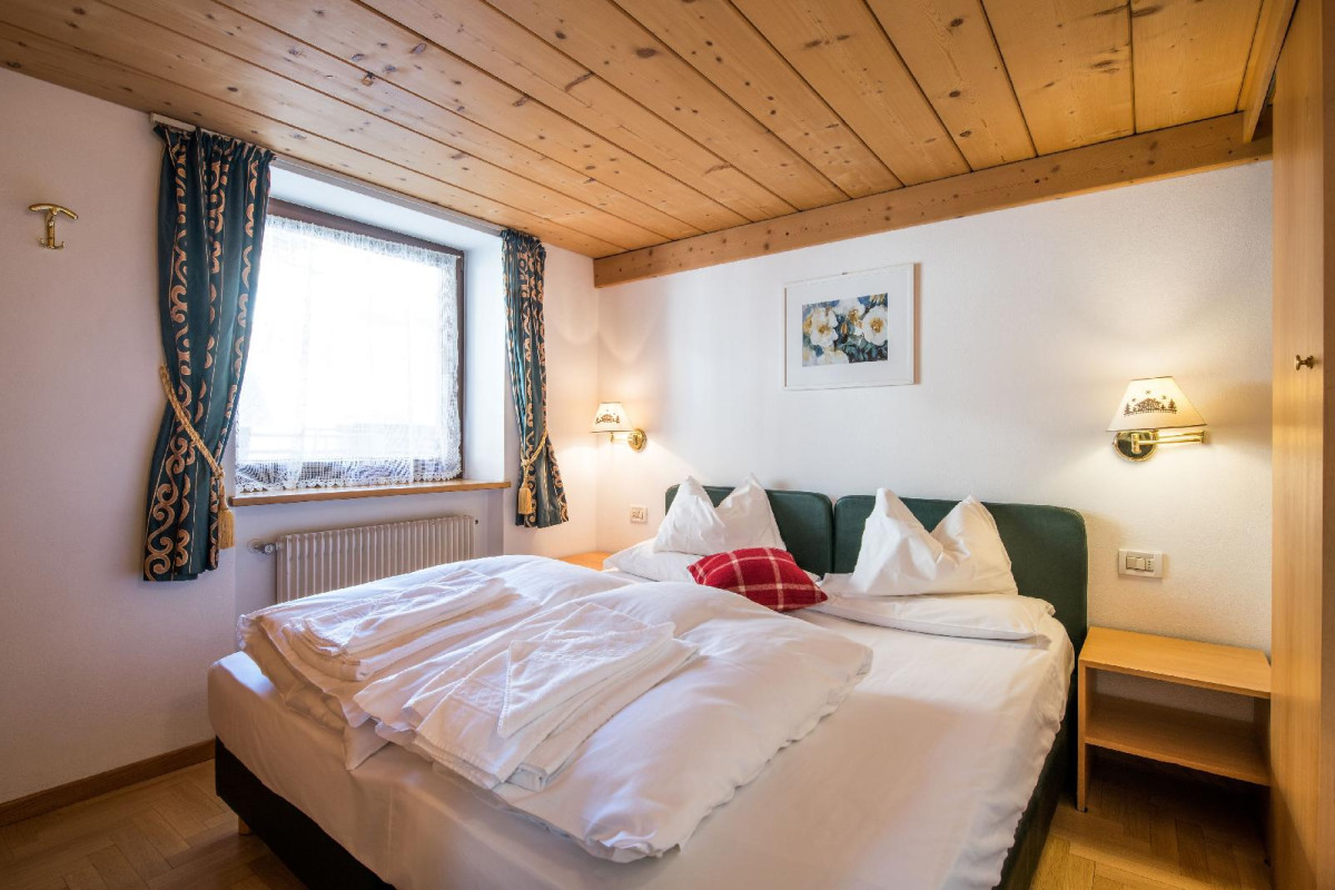 La Tambra B&B Residence - Central With Restaurant