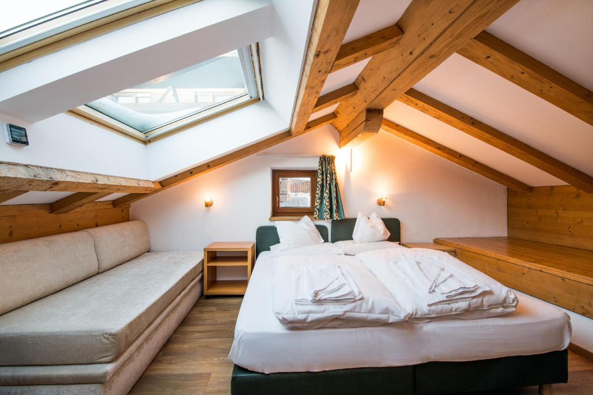 La Tambra B&B Residence - Central With Restaurant