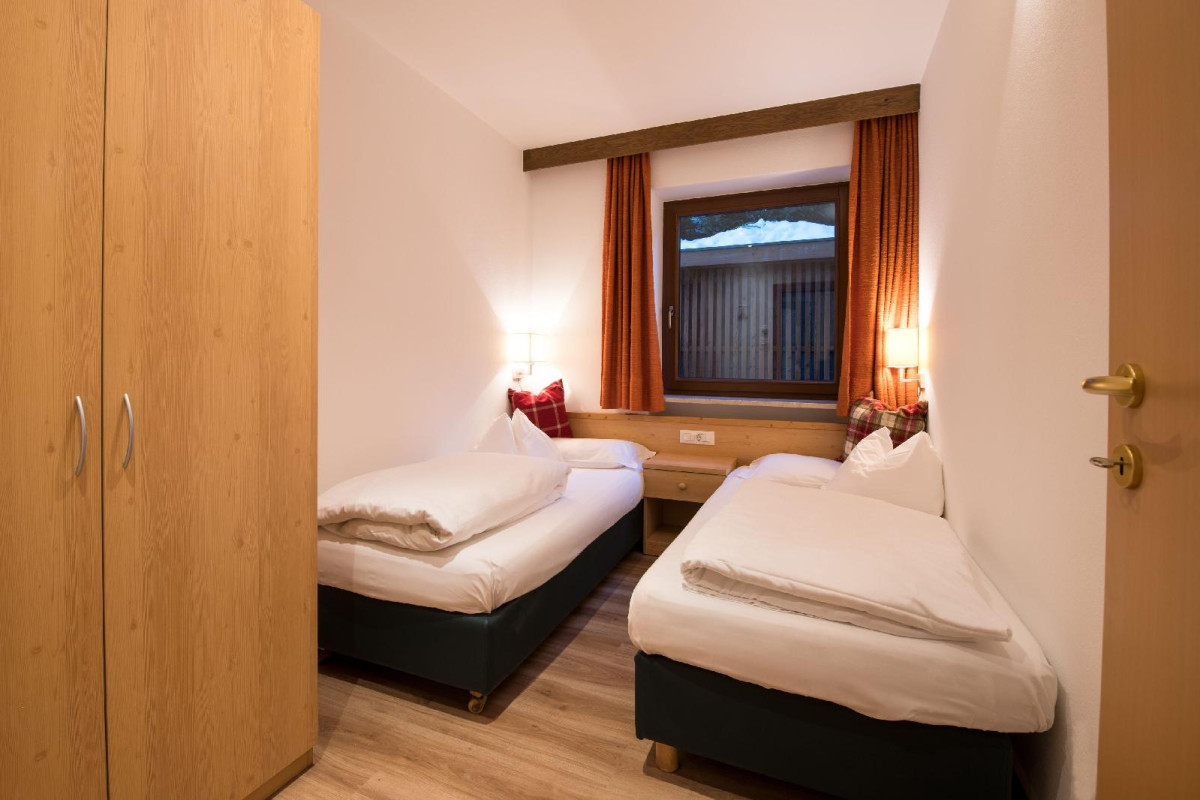 La Tambra B&B Residence - Central With Restaurant