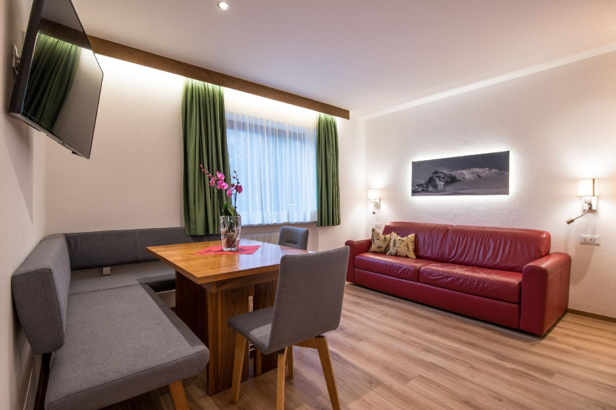 La Tambra B&B Residence - Central With Restaurant