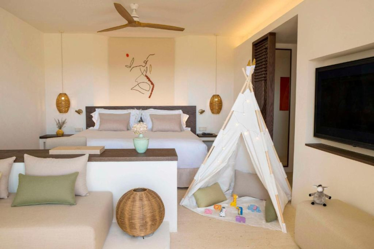 La Zambra Resort - The Unbound Collection by Hyatt