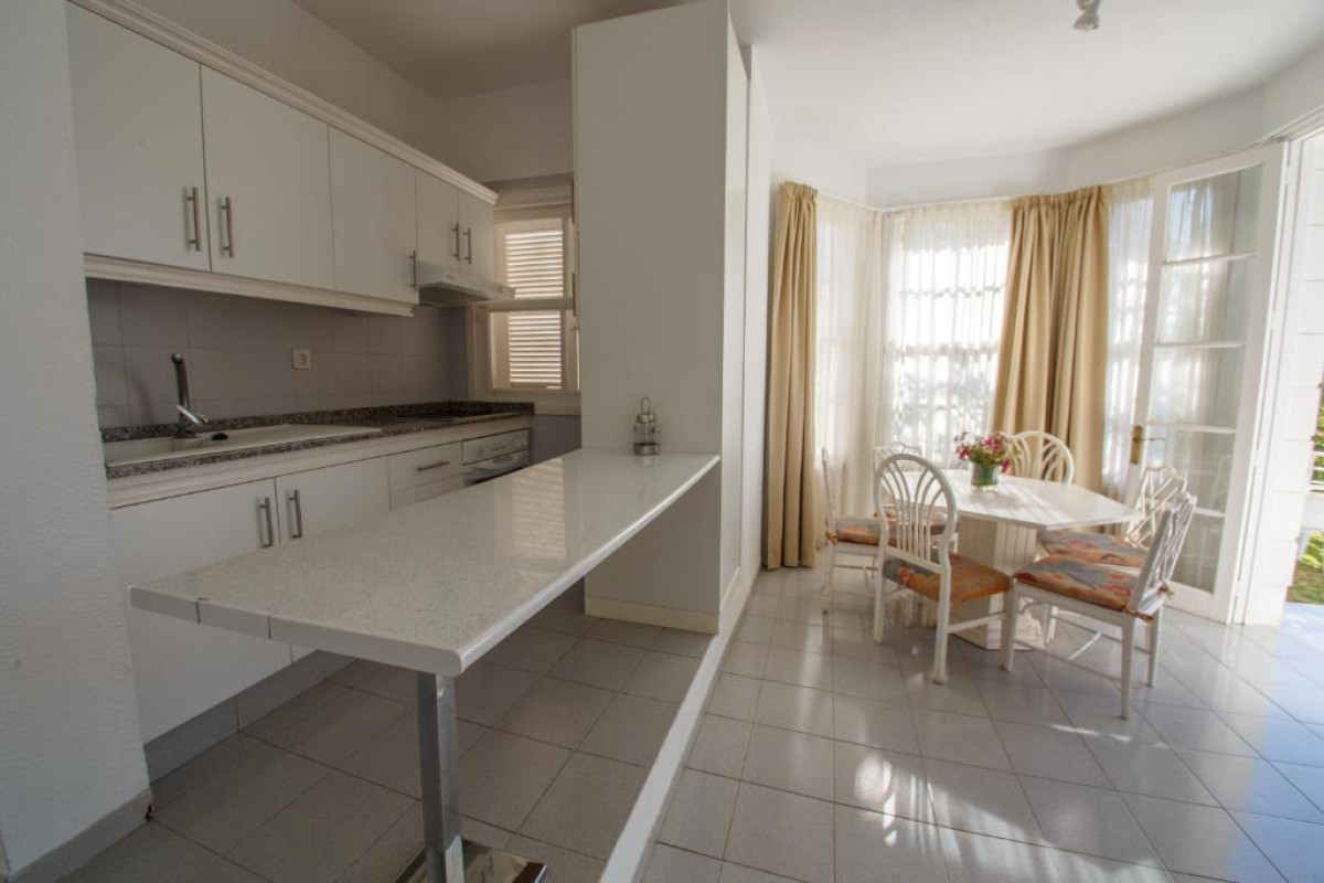 LAGOS DE FANABE BEACH RESORT