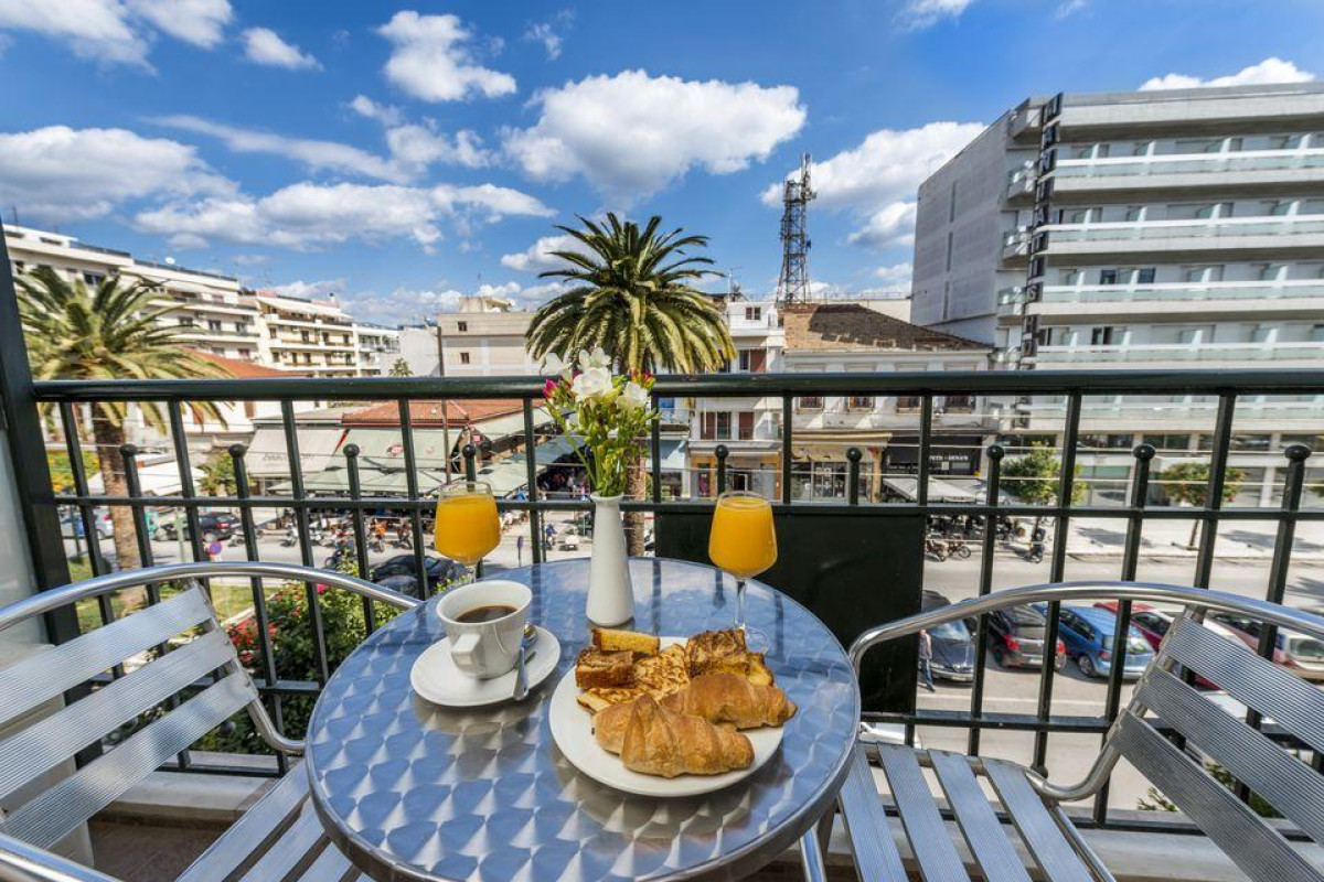 Lakonia Hotel