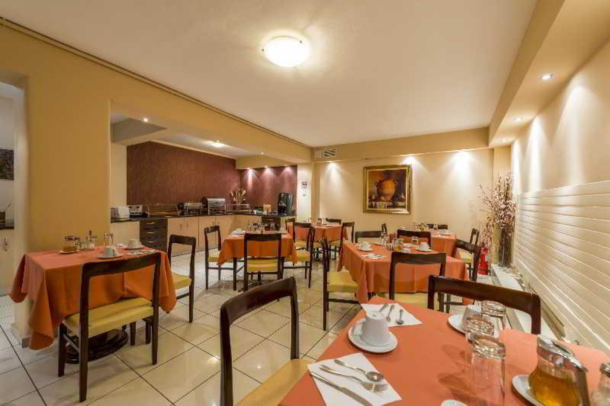 Lakonia Hotel