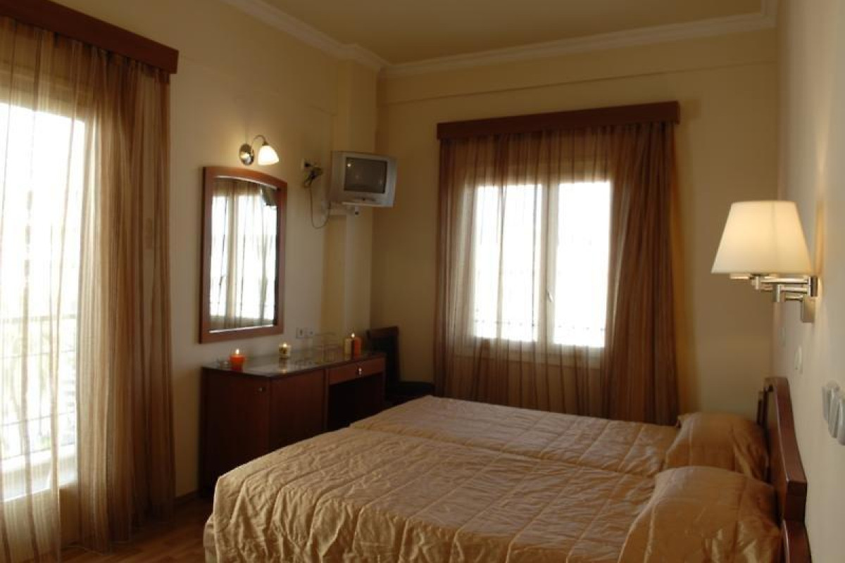 Lakonia Hotel