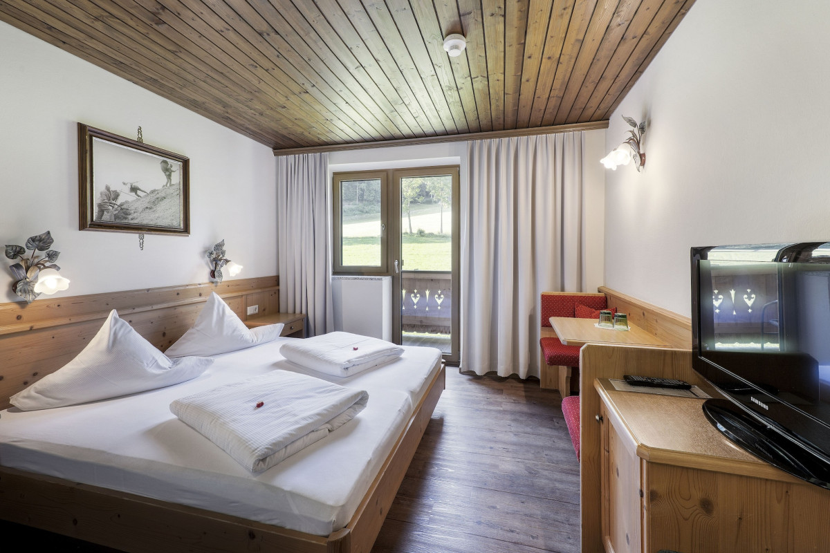 LANDHAUS AGER