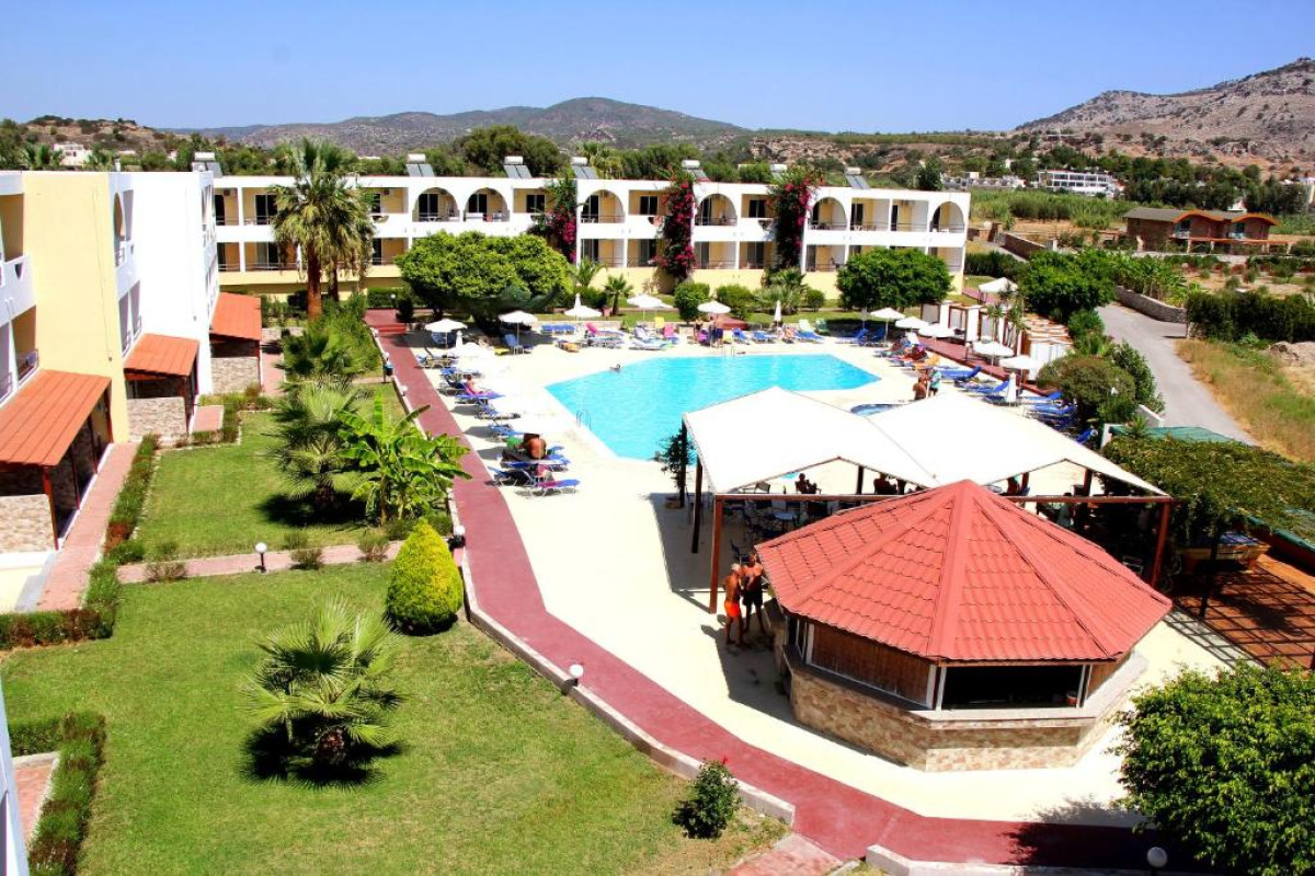 Lardos Bay