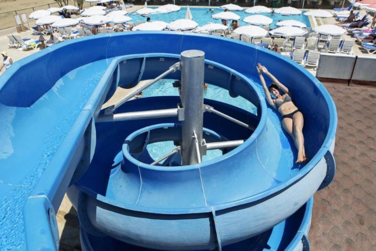 LARISSA HOLIDAY BEACH CLUB
