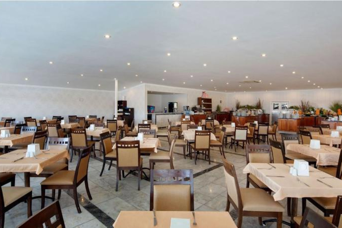 LARISSA HOLIDAY BEACH CLUB