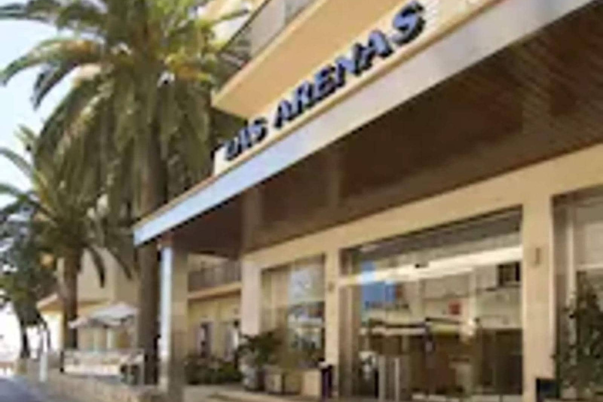 LAS ARENAS