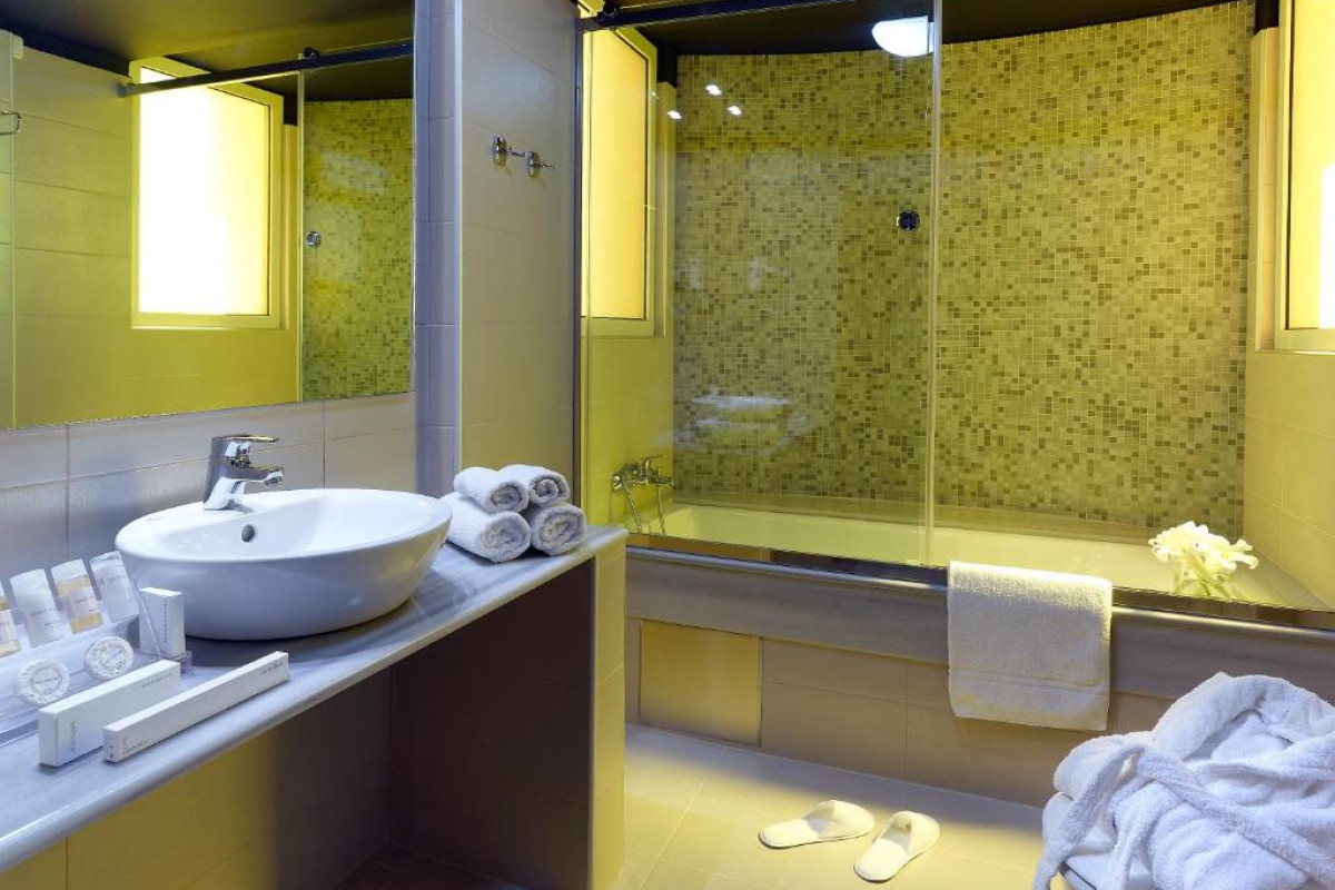 LATO BOUTIQUE HOTEL