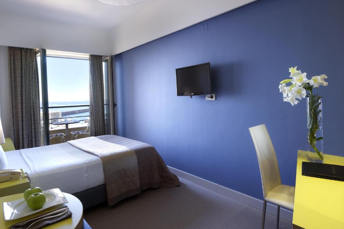 LATO BOUTIQUE HOTEL