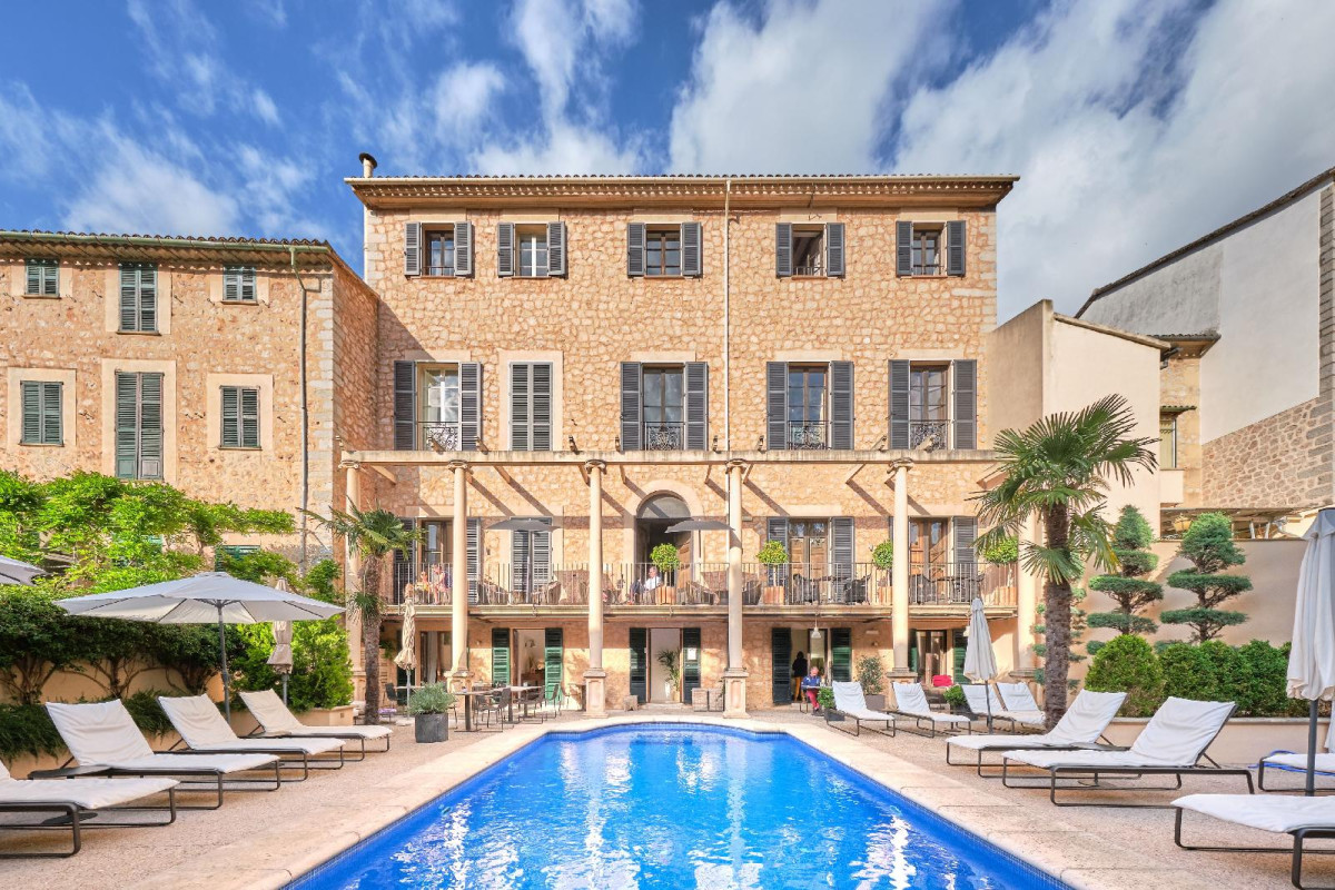 L'avenida Hotel