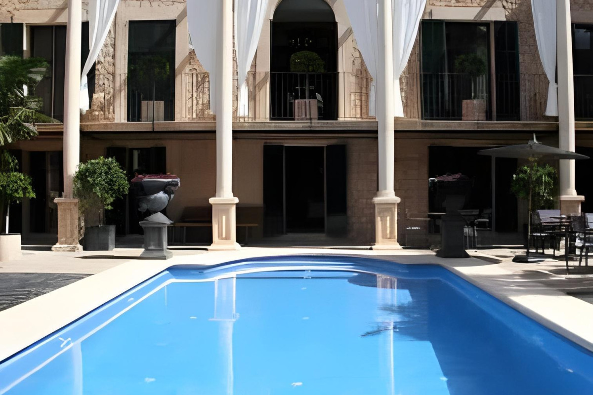L'avenida Hotel