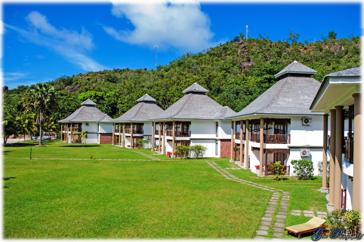 Le Domaine de La Reserve Resort