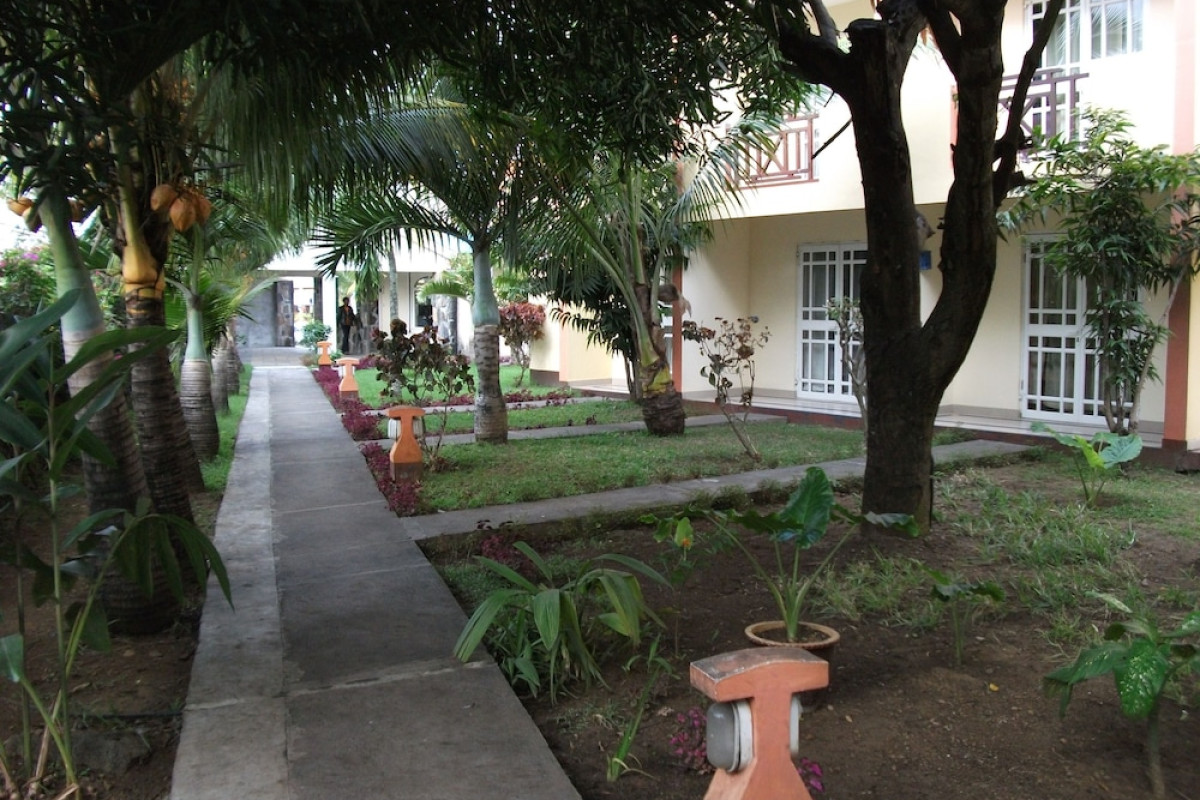 LE GRAND BLEU HOTEL