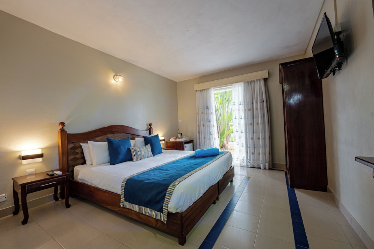 LE GRAND BLEU HOTEL