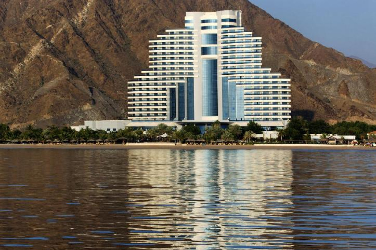 Le Meridien Al Aqah Beach Resort