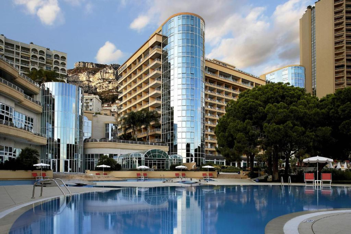 Le Meridien Beach Plaza