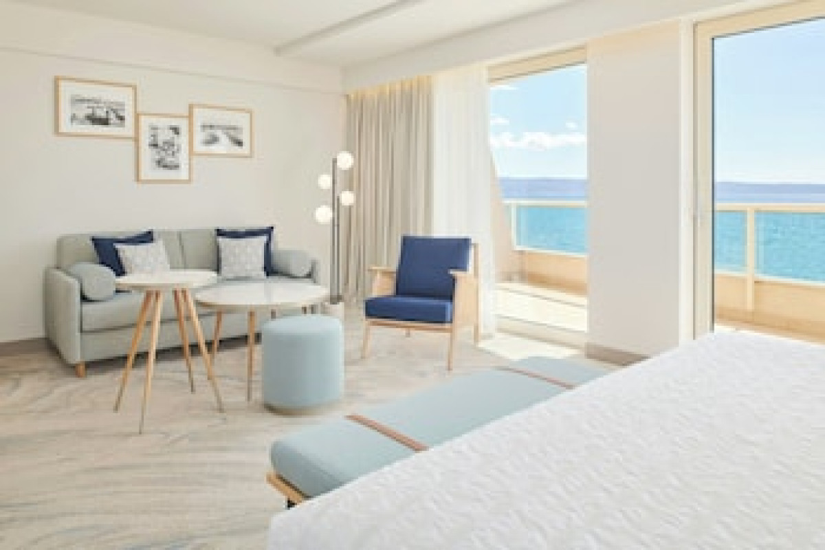 LE MERIDIEN LAV SPLIT