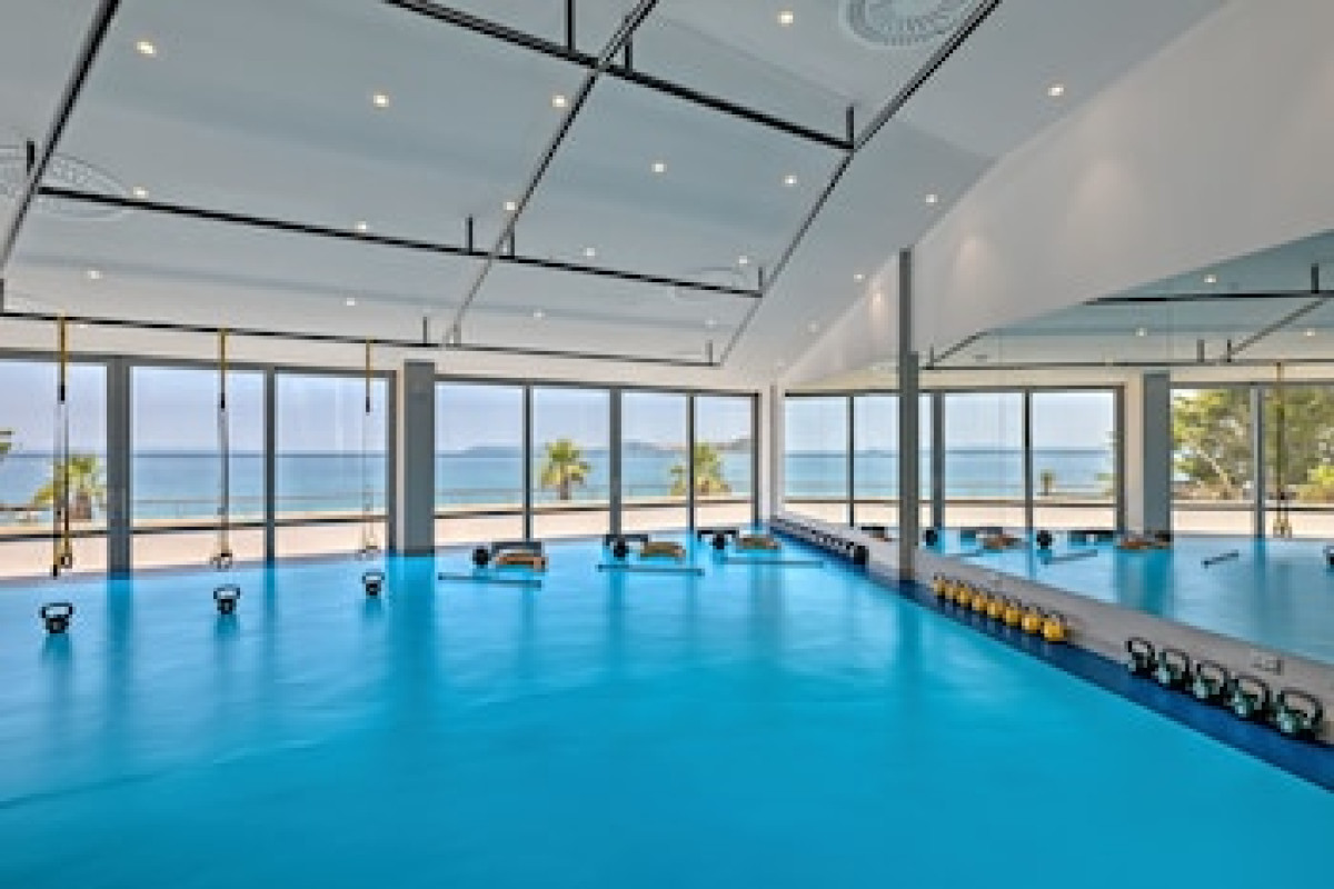 LE MERIDIEN LAV SPLIT
