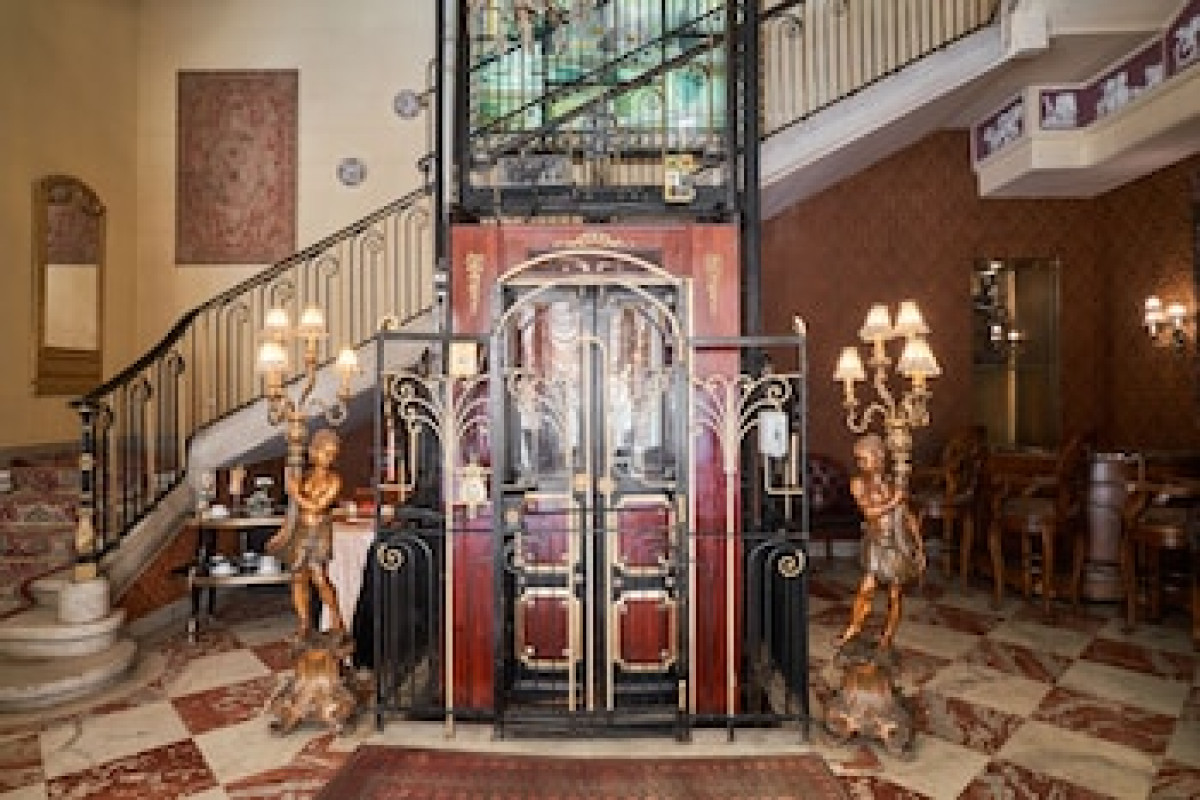 LE METROPOLE LUXURY HERITAGE HOTEL SINCE 1902 BY PARADISE INN GROUP