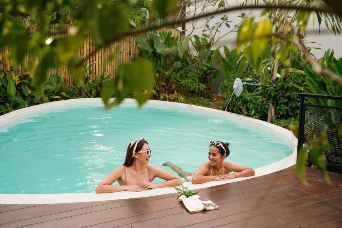 LE RESORT AND VILLAS