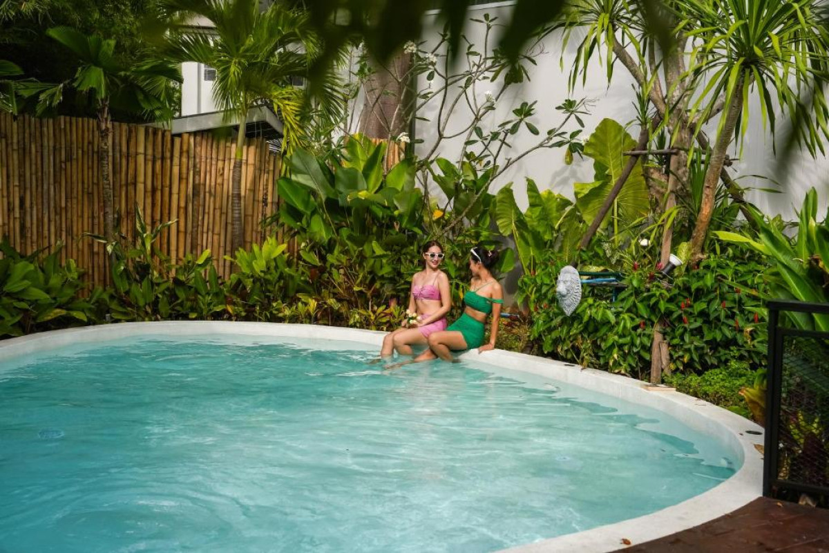 LE RESORT AND VILLAS