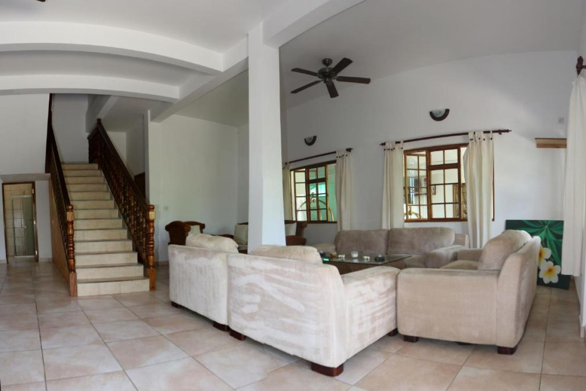 Le Surmer Self Catering Chalets Resort