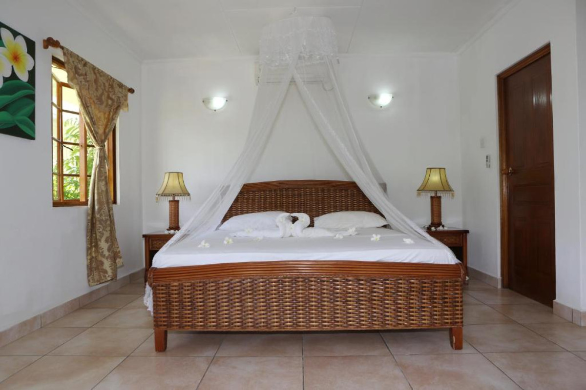 Le Surmer Self Catering Chalets Resort