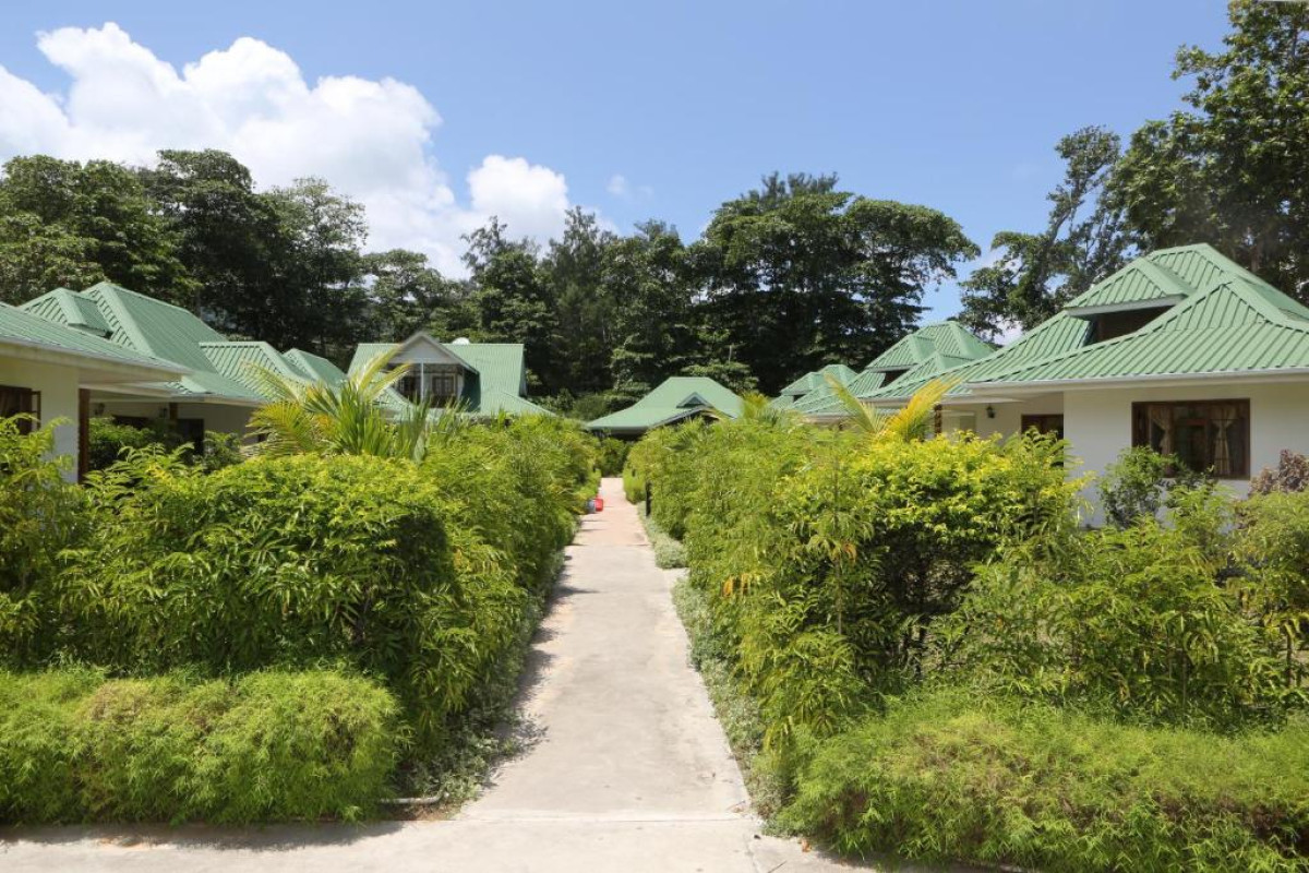 Le Surmer Self Catering Chalets Resort