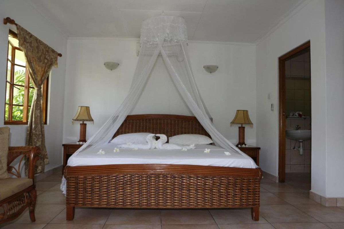 Le Surmer Self Catering Chalets Resort