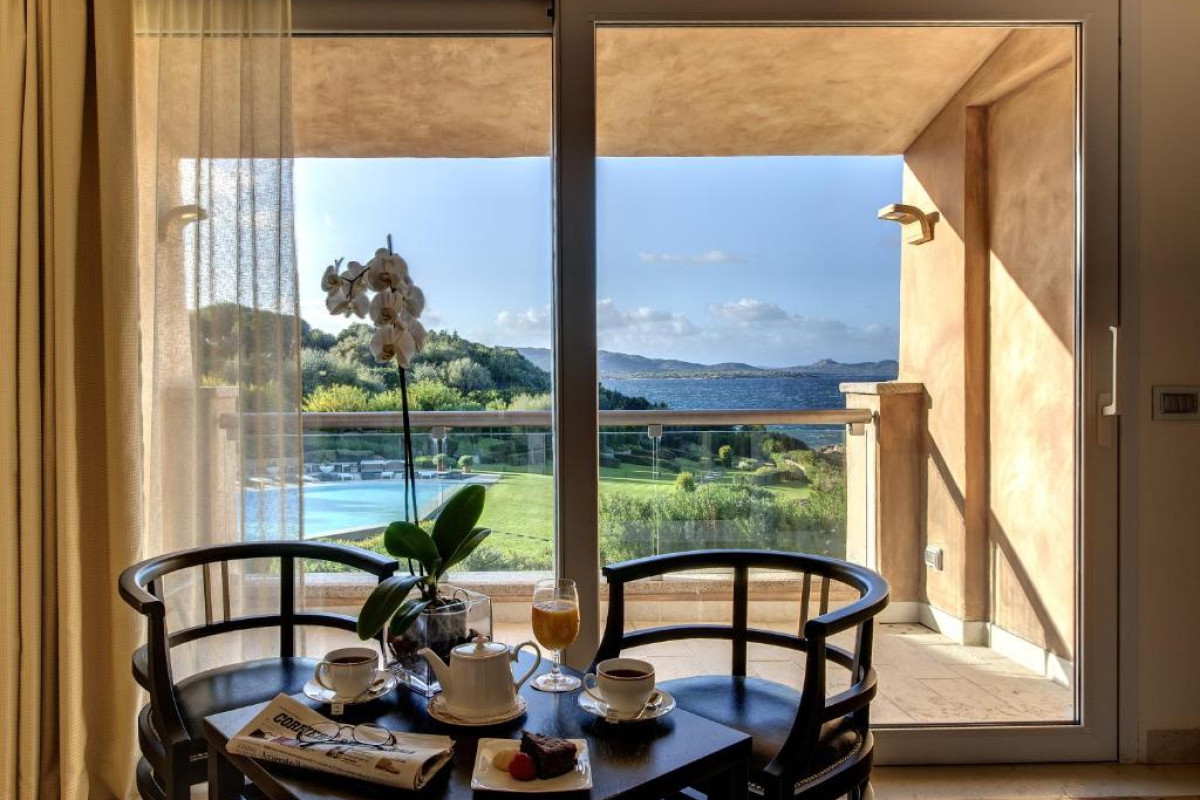 L'Ea Bianca Luxury Resort